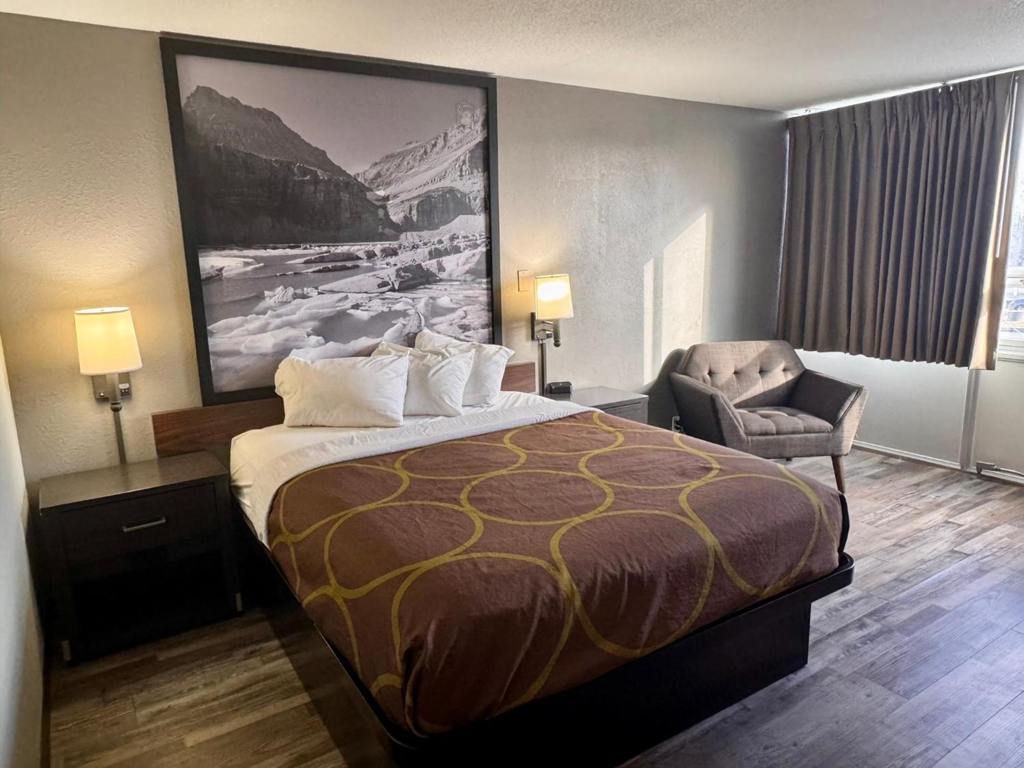 Super 8 By Wyndham Great Falls City Center Екстериор снимка